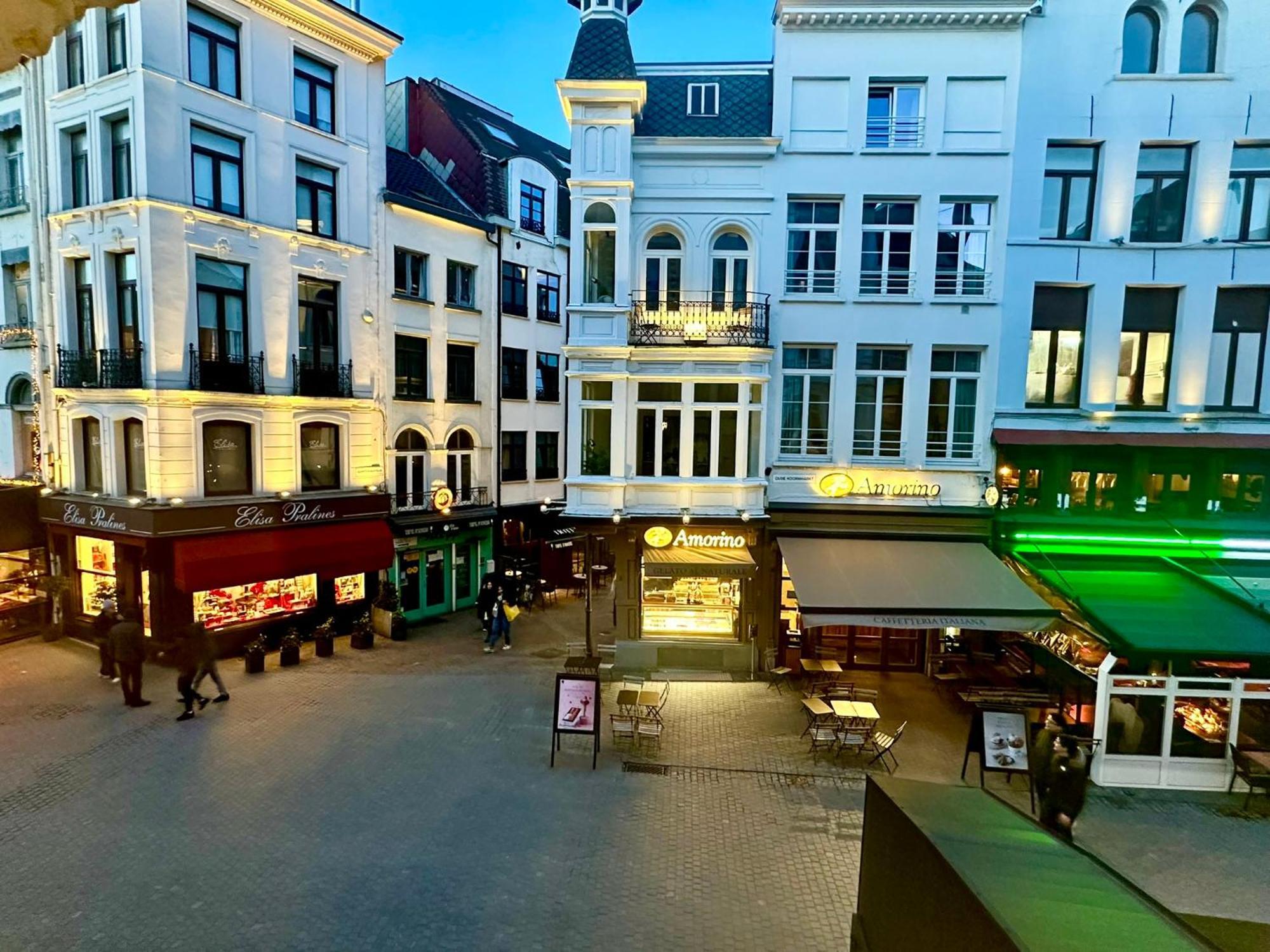Luxury Historic Center By Rikas Appartement